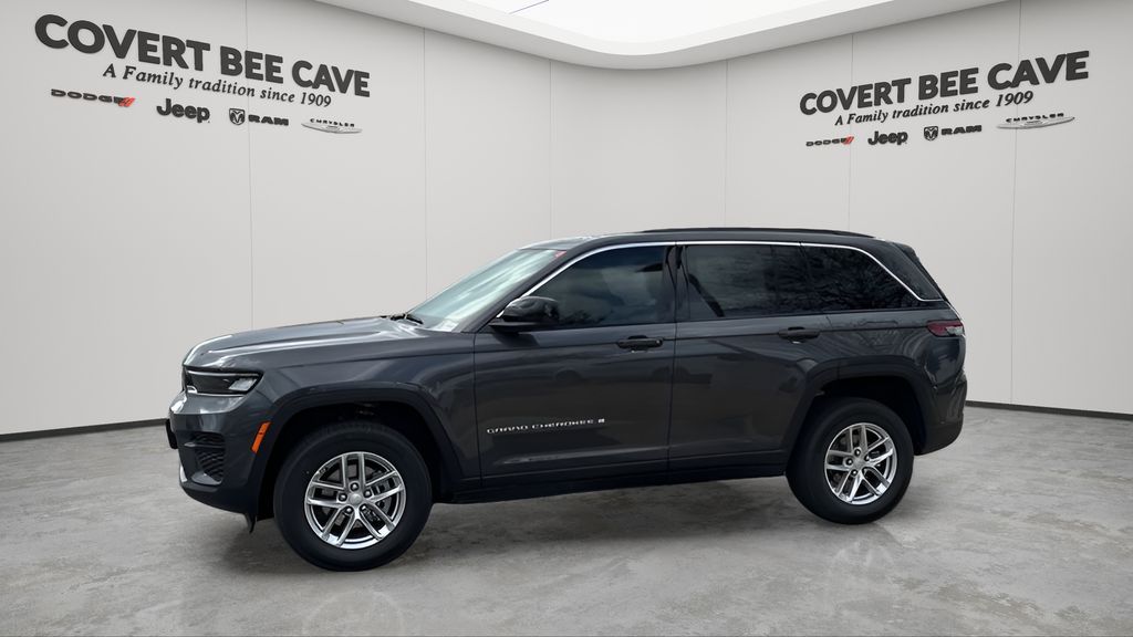 New 2026 Gray Jeep Laredo X image 4