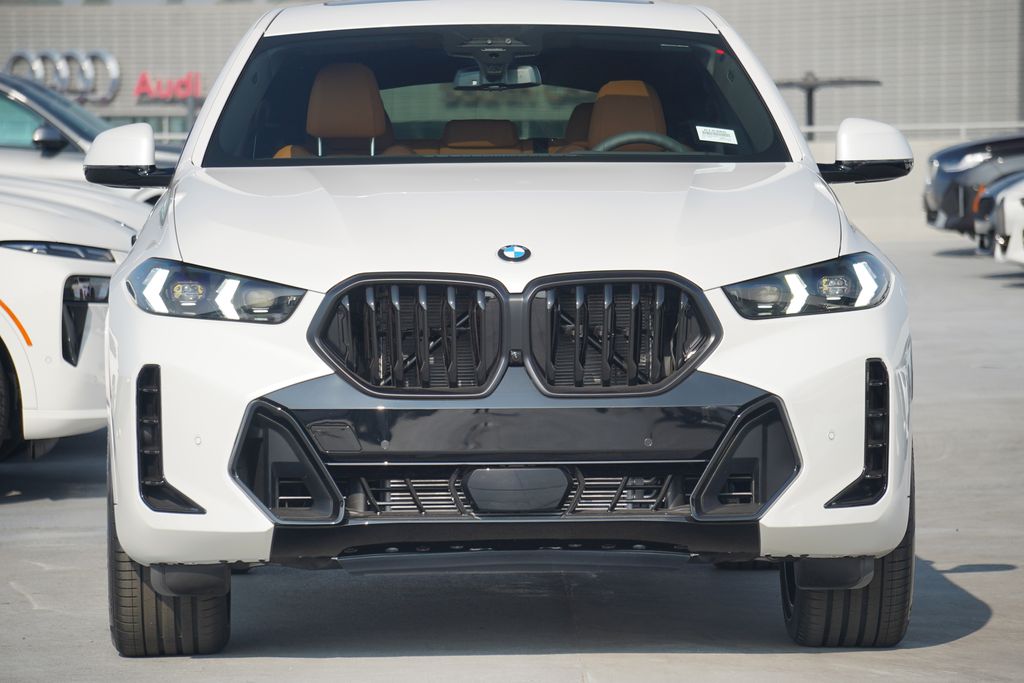 2025 BMW X6 xDrive40i 2