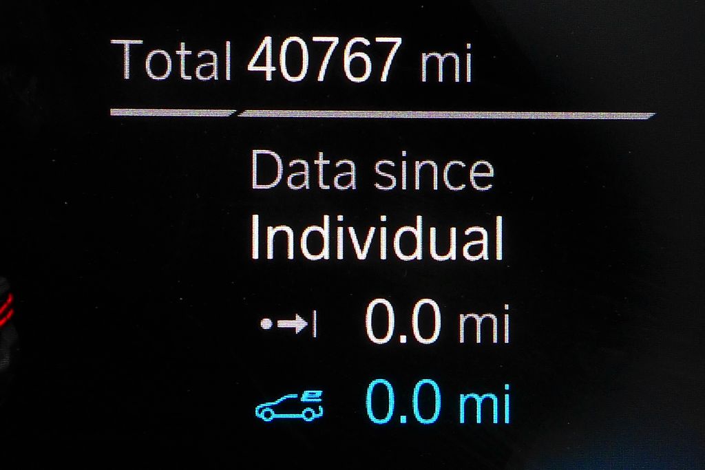 Thumbnail: 2023 BMW 5 Series - 32