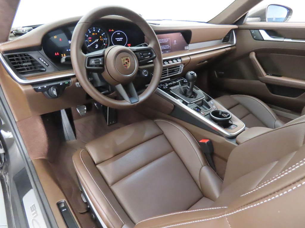 Thumbnail: 2024 Porsche 911 - 4