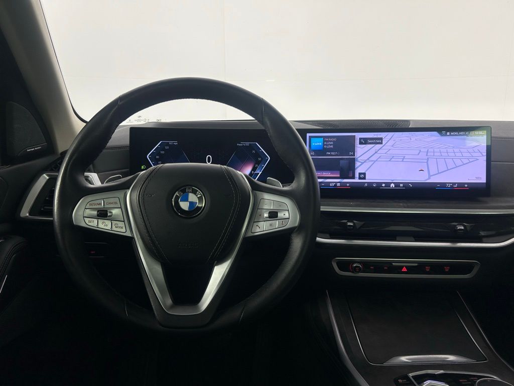 Thumbnail: 2024 BMW X7 - 24