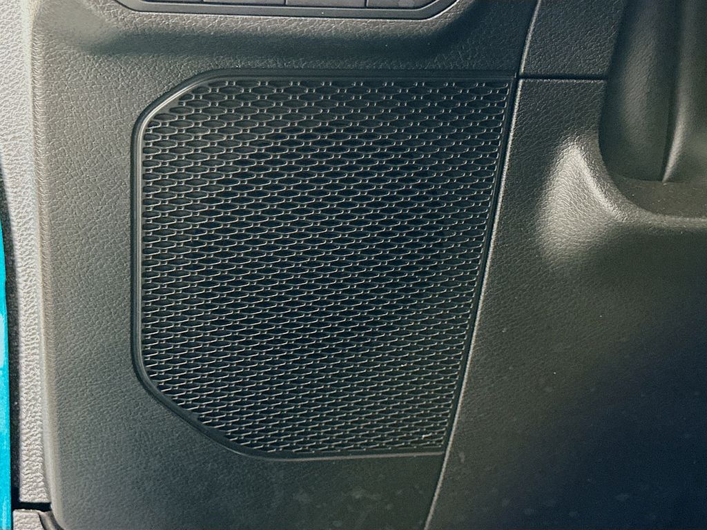 Thumbnail: 2024 Jeep Wrangler - 19