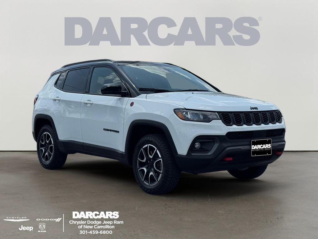 Bright White Clearcoat 2024 Jeep Compass SUV / Crossover Four-Wheel Drive 8-Speed Automatic