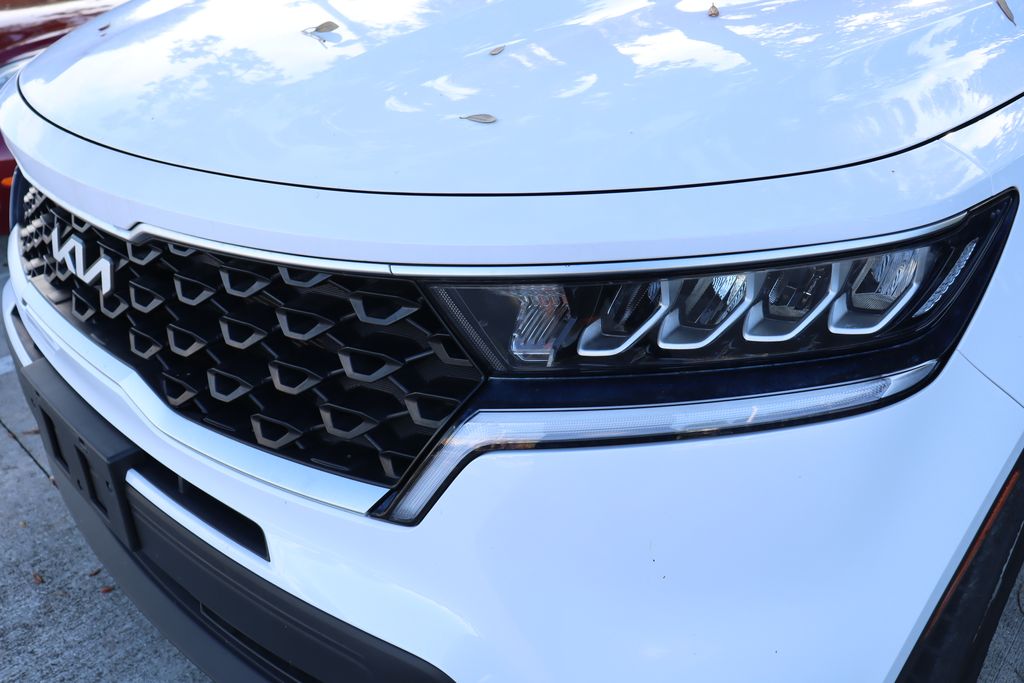 Thumbnail: 2023 Kia Sorento - 3