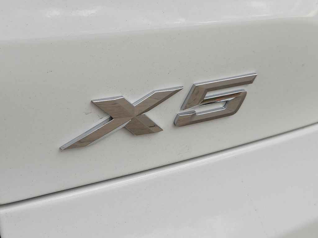 2025 BMW X5 xDrive40i 9