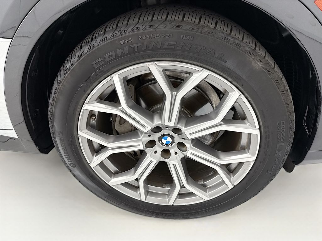 Thumbnail: 2020 BMW X7 - 32