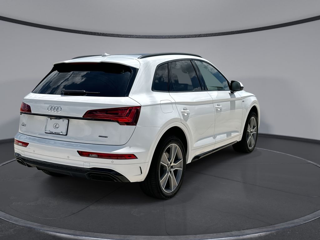 Thumbnail: 2025 Audi Q5 - 11