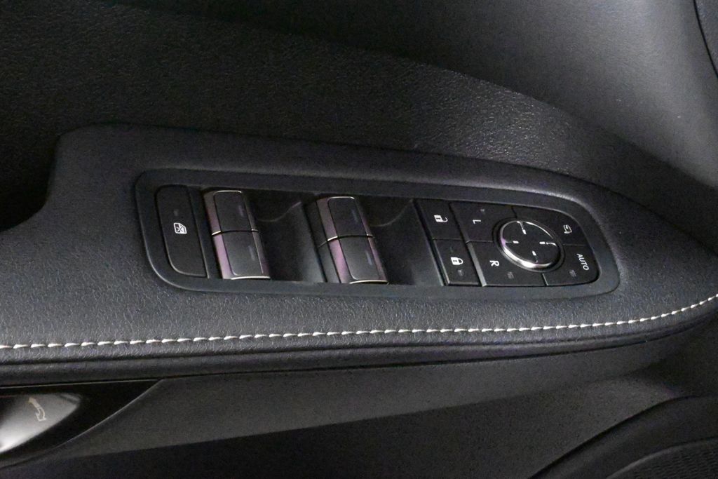 Thumbnail: 2025 Lexus RX - 31