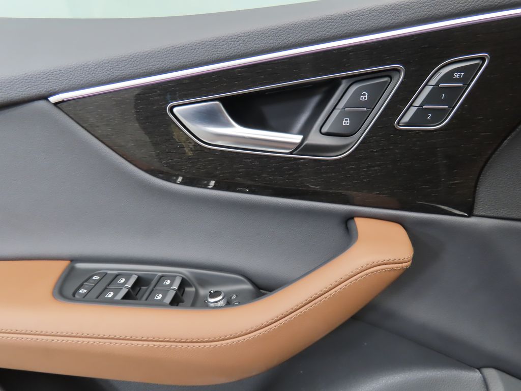 2024 Audi Q7 Premium Plus 24