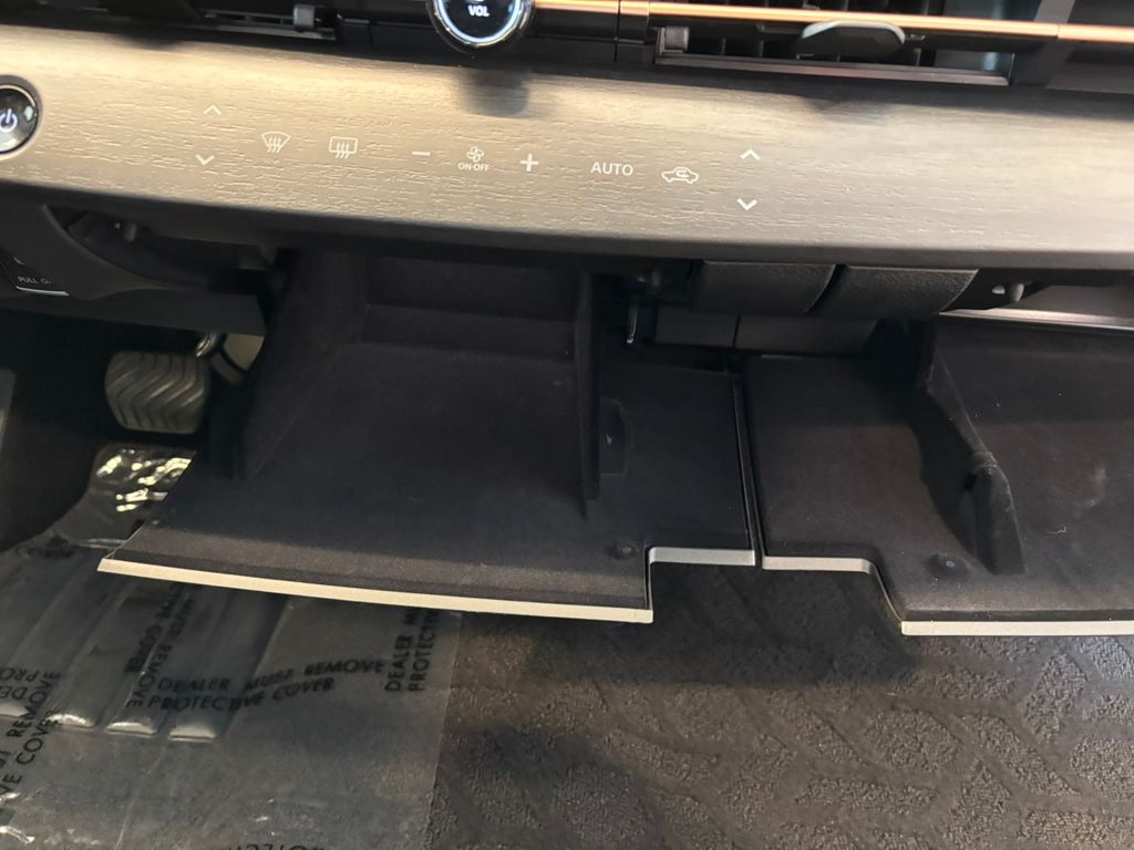 2025 Nissan Ariya ENGAGE e-4ORCE