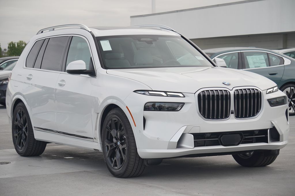 2025 BMW X7 xDrive40i 3