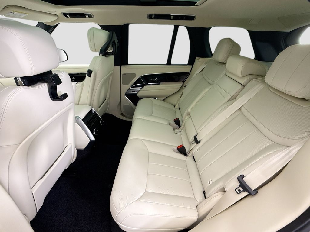Thumbnail: 2026 Land Rover Range Rover - 20