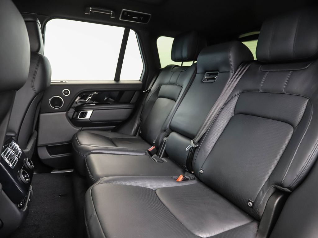 Thumbnail: 2019 Land Rover Range Rover - 21