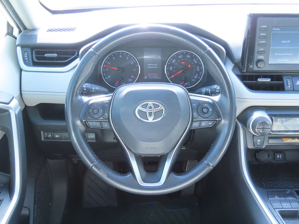 Thumbnail: 2019 Toyota RAV4 - 6