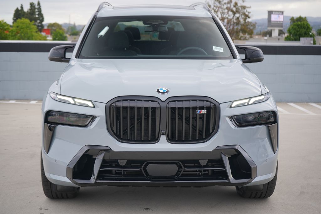 Thumbnail: 2026 BMW X7 - 2