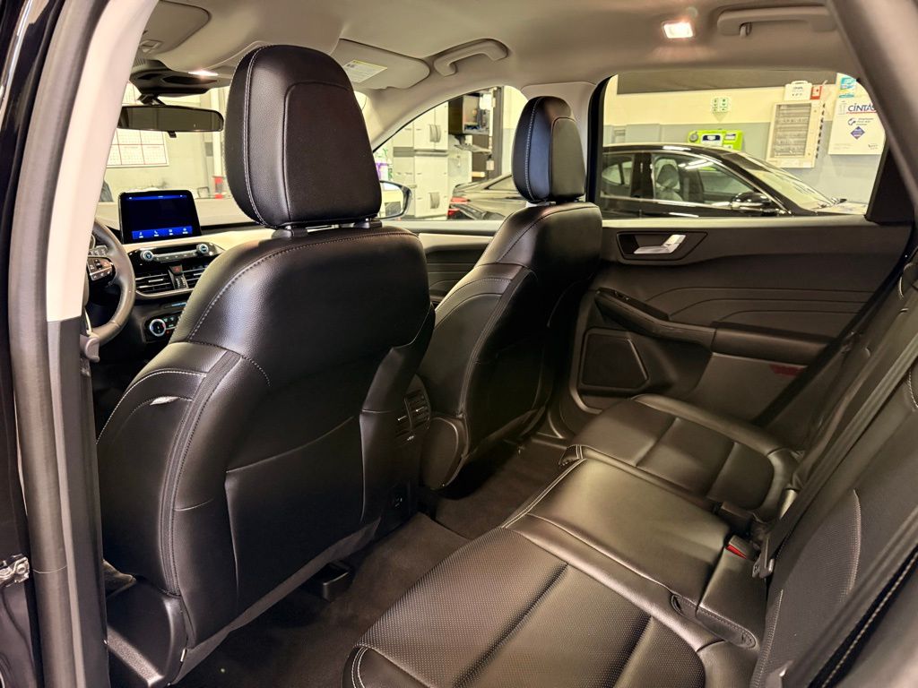 2022 Ford Escape SEL 21