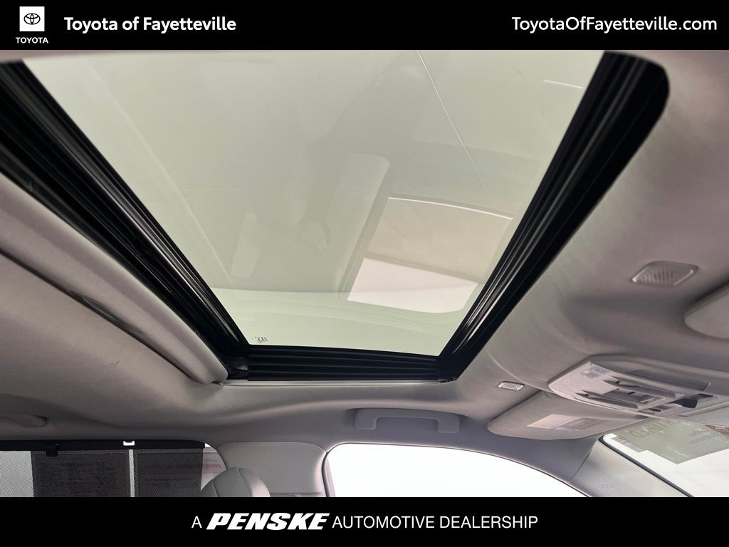 Thumbnail: 2026 Toyota Highlander - 5