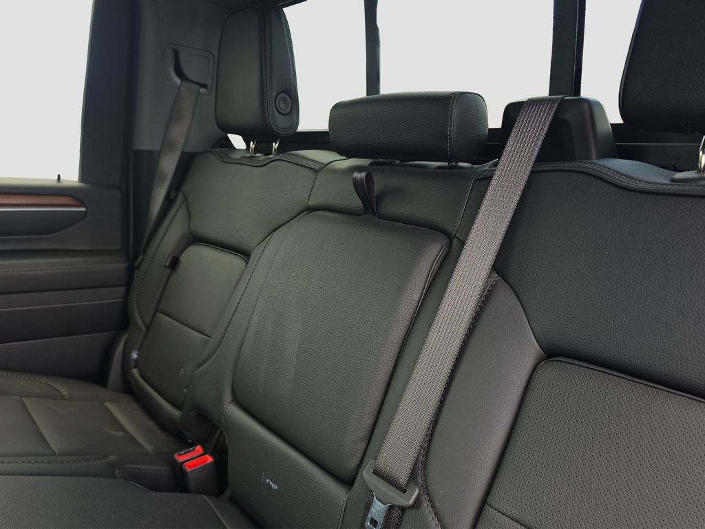Used 2025 Silver GMC Denali image 12