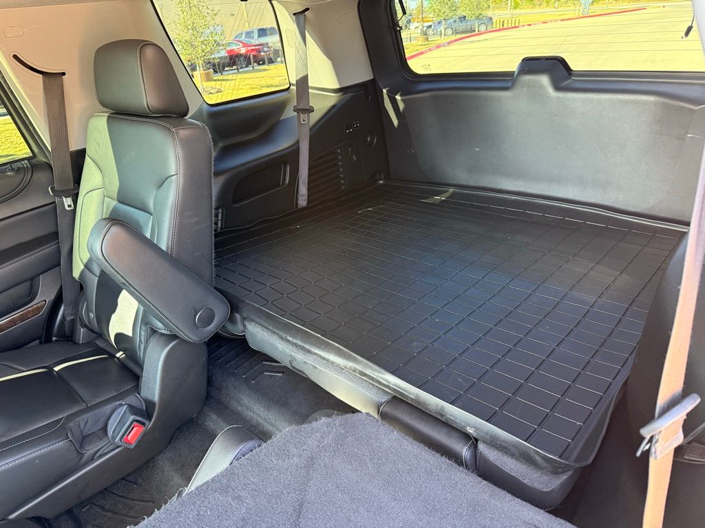 Thumbnail: 2019 Chevrolet Tahoe - 24