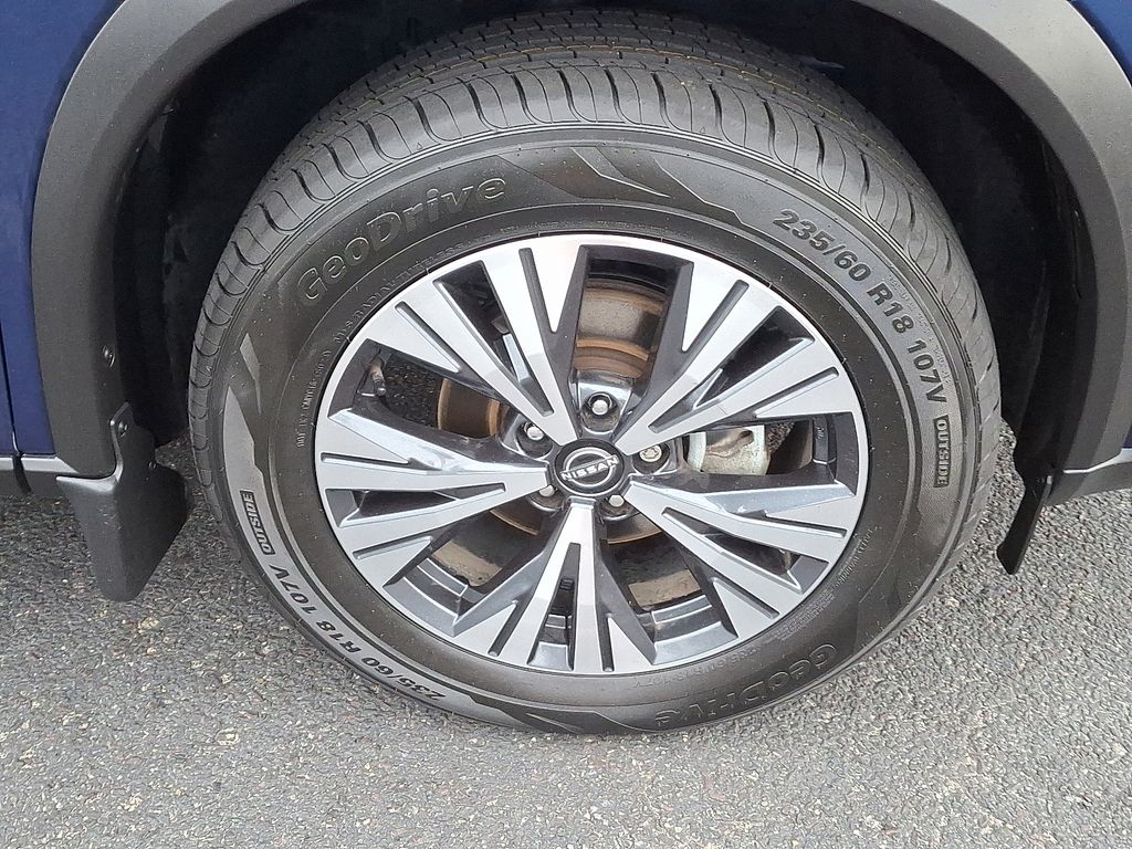 Thumbnail: 2023 Nissan Rogue - 8