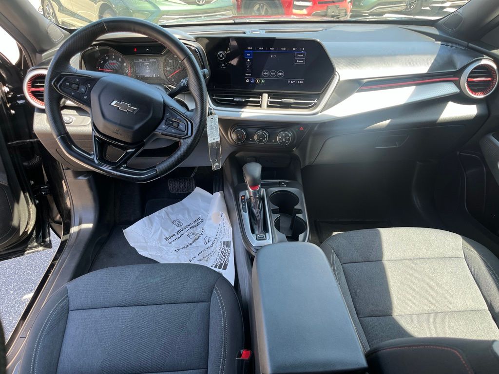 2024 Chevrolet Trax RS - Photo 8