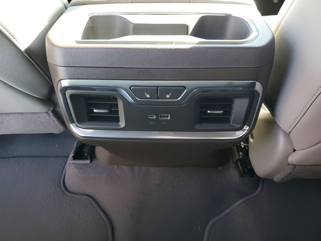 New 2026 White GMC SLT image 19