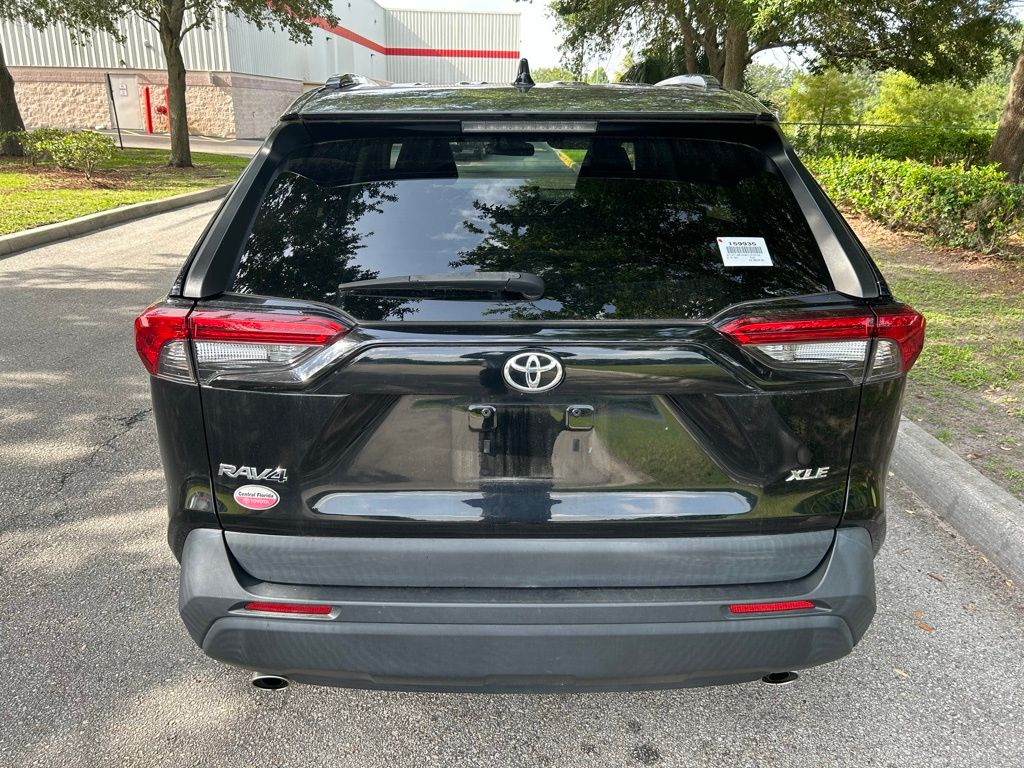 2021 Toyota RAV4 XLE Premium 4