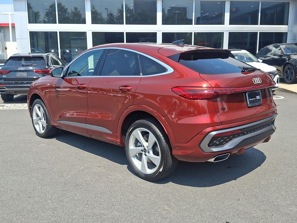 Thumbnail: 2025 Audi Q5 - 6