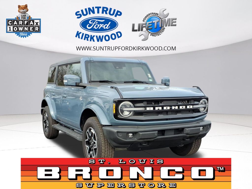 Blue (Azure Gray Metallic) 2024 Ford Bronco Outer Banks 4-Door 4WD SUV / Crossover Four-Wheel Drive Automatic