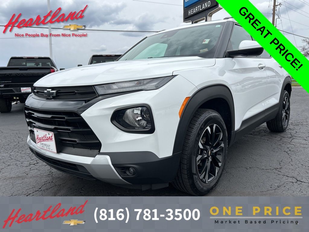 Summit White 2022 Chevrolet Trailblazer LT AWD SUV / Crossover Four-Wheel Drive 9-Speed Automatic