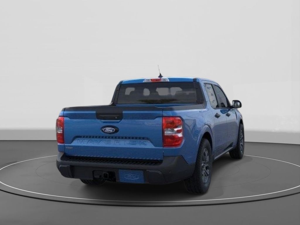 New 2026 Ford Maverick XLT 4D Crew Cab