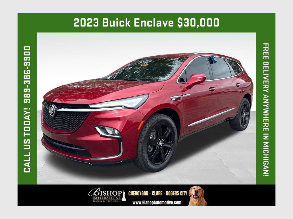  2023 Buick Enclave Essence AWD   