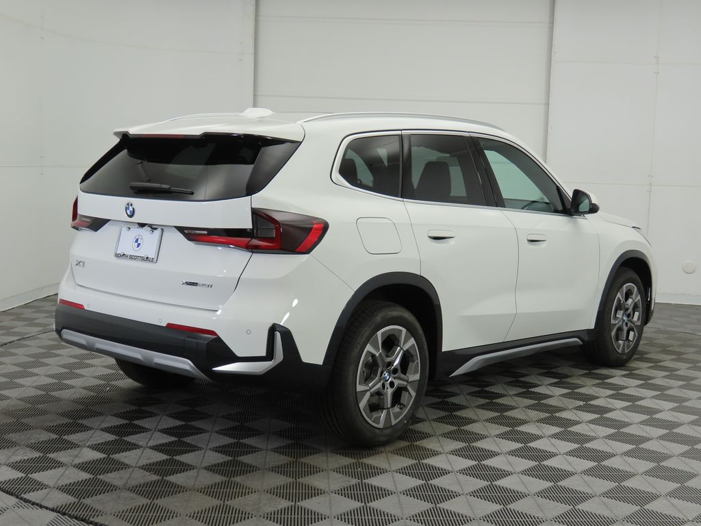 Thumbnail: 2025 BMW X1 - 6