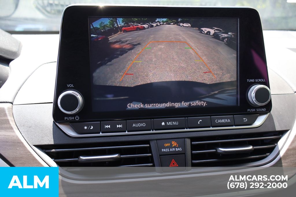 Used 2025 Black Nissan 2.5 SV image 30
