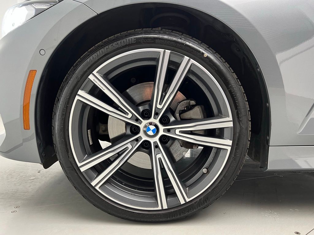 2023 BMW 3 Series 330i 23