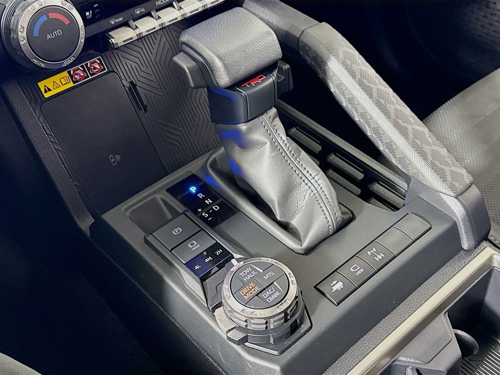 Thumbnail: 2025 Toyota 4Runner - 17