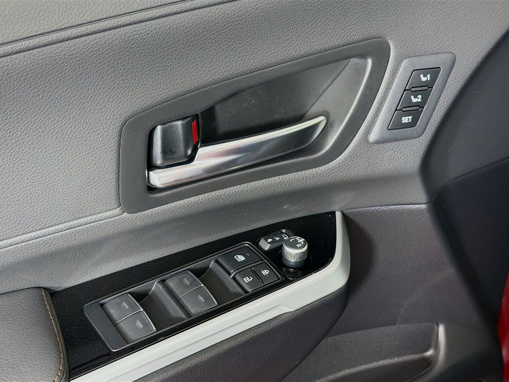 New 2026 Toyota Sienna Van
