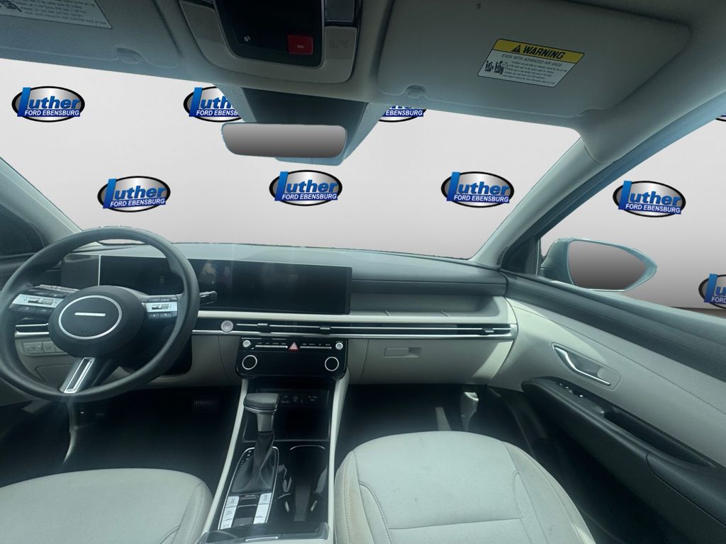 2025 Hyundai Tucson SEL Gray at Auto Express Mitsubishi