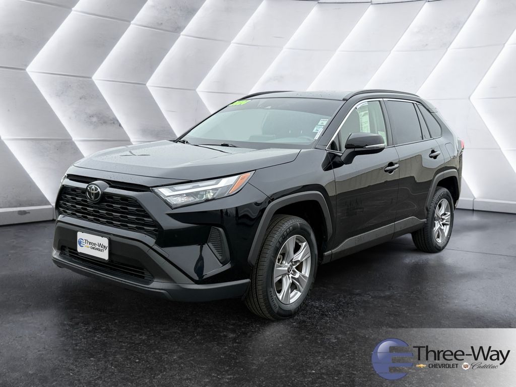 2024 Toyota RAV4 XLE FWD