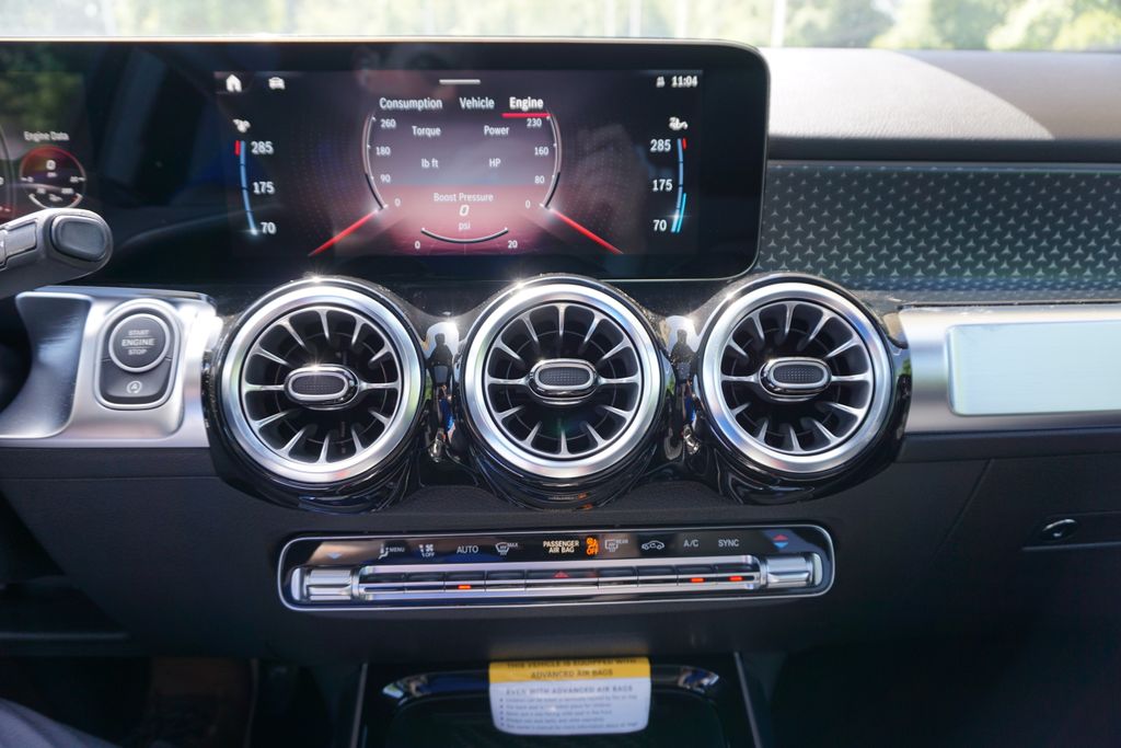 2025 Mercedes-Benz GLB 250 30