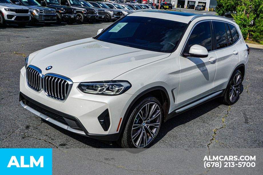 Used 2022 White BMW xDrive30i image 16