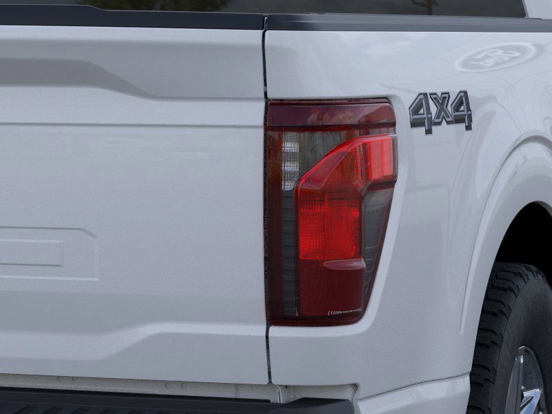 New 2025 White Ford XLT image 21