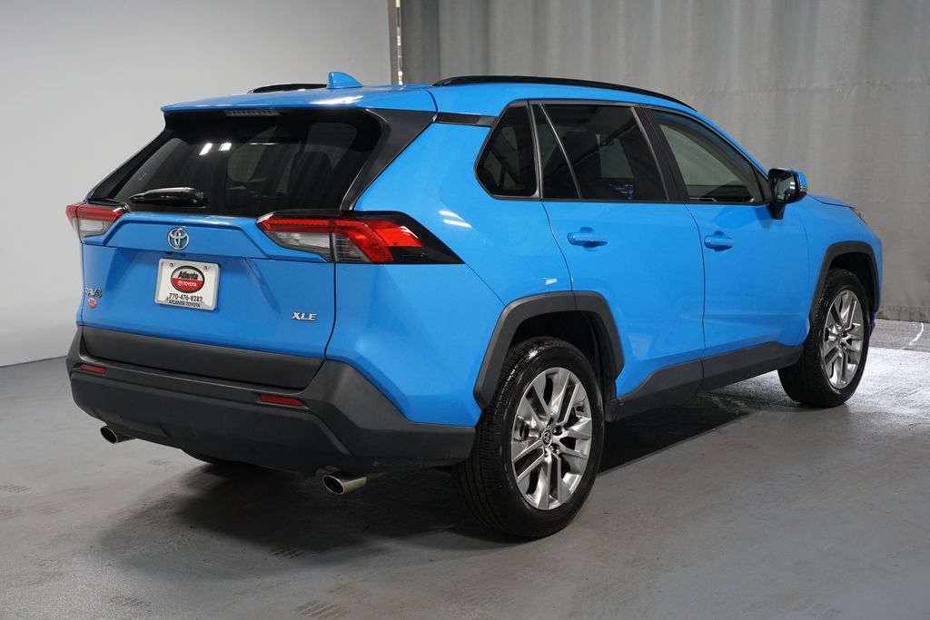 Thumbnail: 2021 Toyota RAV4 - 8