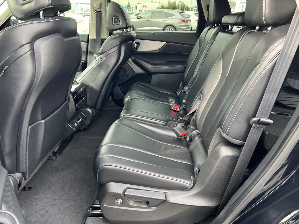 Thumbnail: 2023 Acura MDX - 30