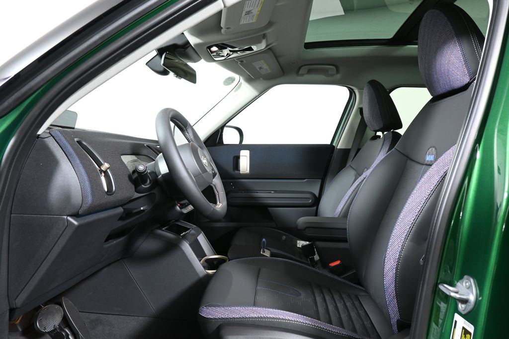 Thumbnail: 2025 MINI Cooper Countryman - 3