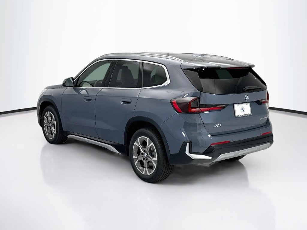 Thumbnail: 2027 BMW X1 - 7
