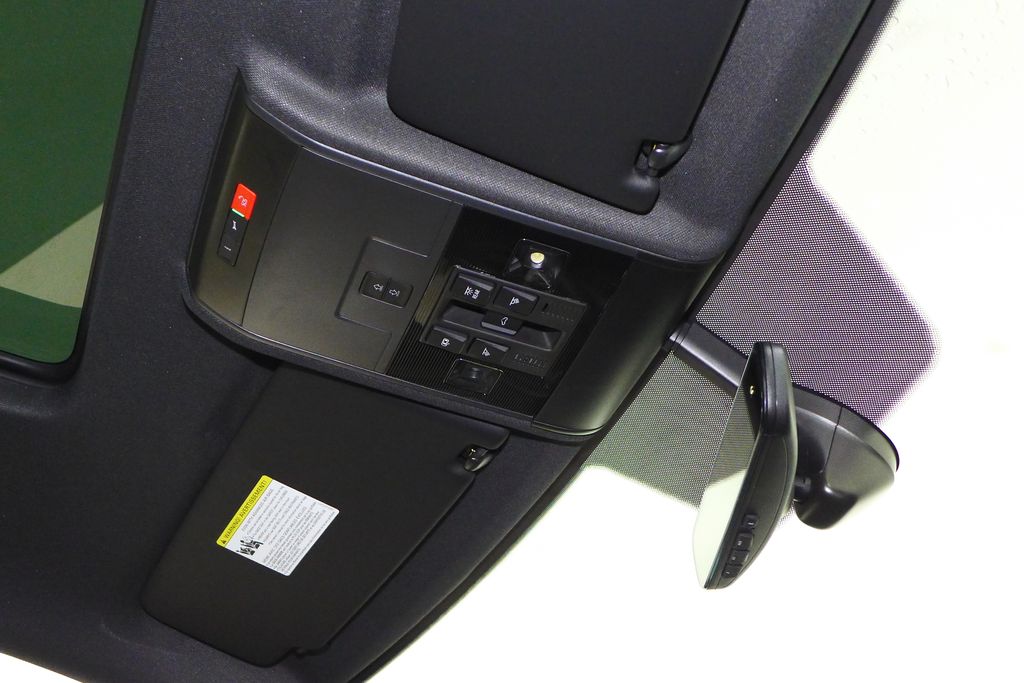 Thumbnail: 2023 Volkswagen Atlas - 17