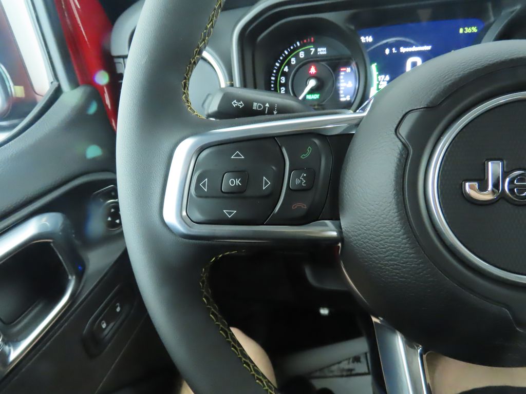 2025 Jeep Wrangler Sahara 4xe 14