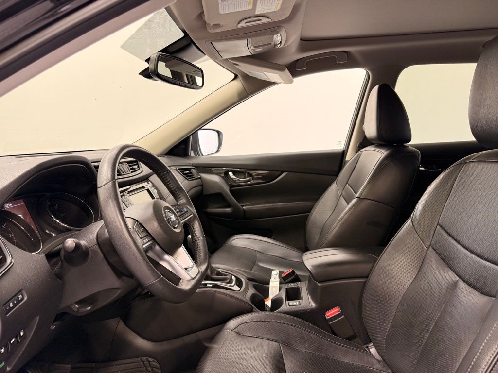 Thumbnail: 2019 Nissan Rogue - 10
