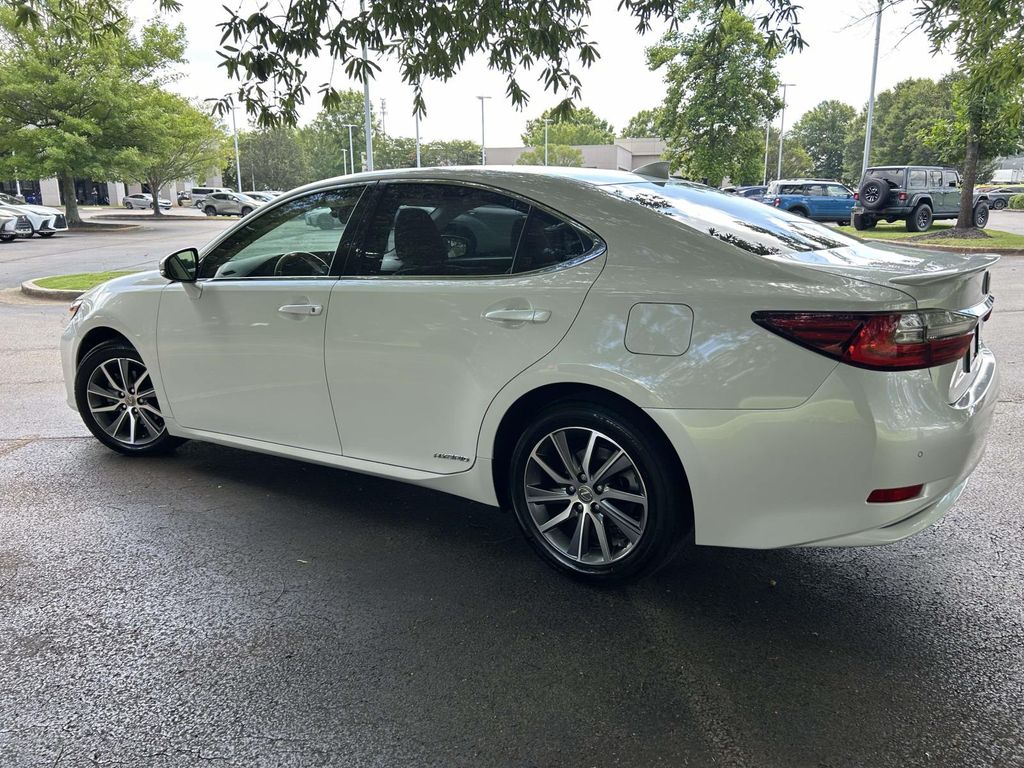 Used 2018 Lexus ES Sedan